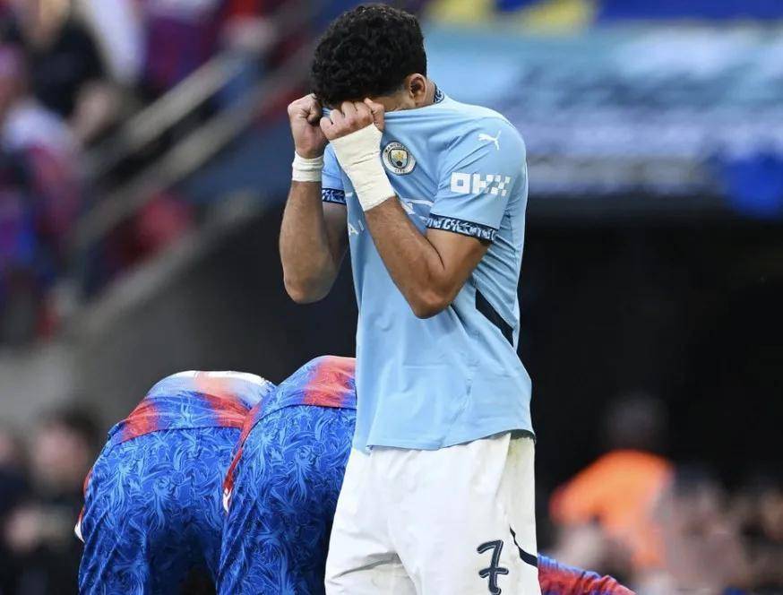 包含赛前曼城门线救险——足总杯节点到来，底气十足，临场指挥获称赞的词条-爱游戏网页版